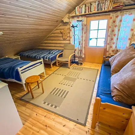 Semesterbostad Holiday Luoston Vaartin Kammi
